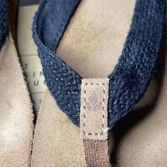 Reef Salty Air Flip Flops Black Woven Straps with Glitter. Womens size 8 - Picture 7 of 9